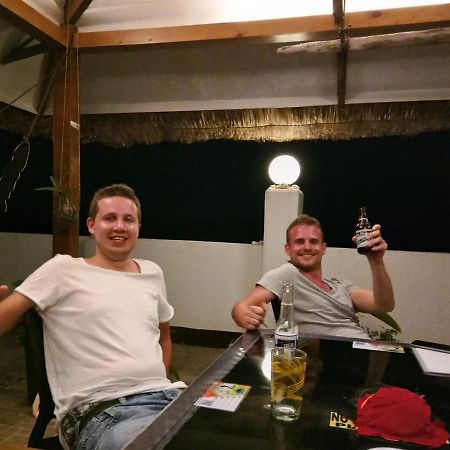 Bamboo Beachhouse Dormitory Garcia Hernandez Zewnętrze zdjęcie